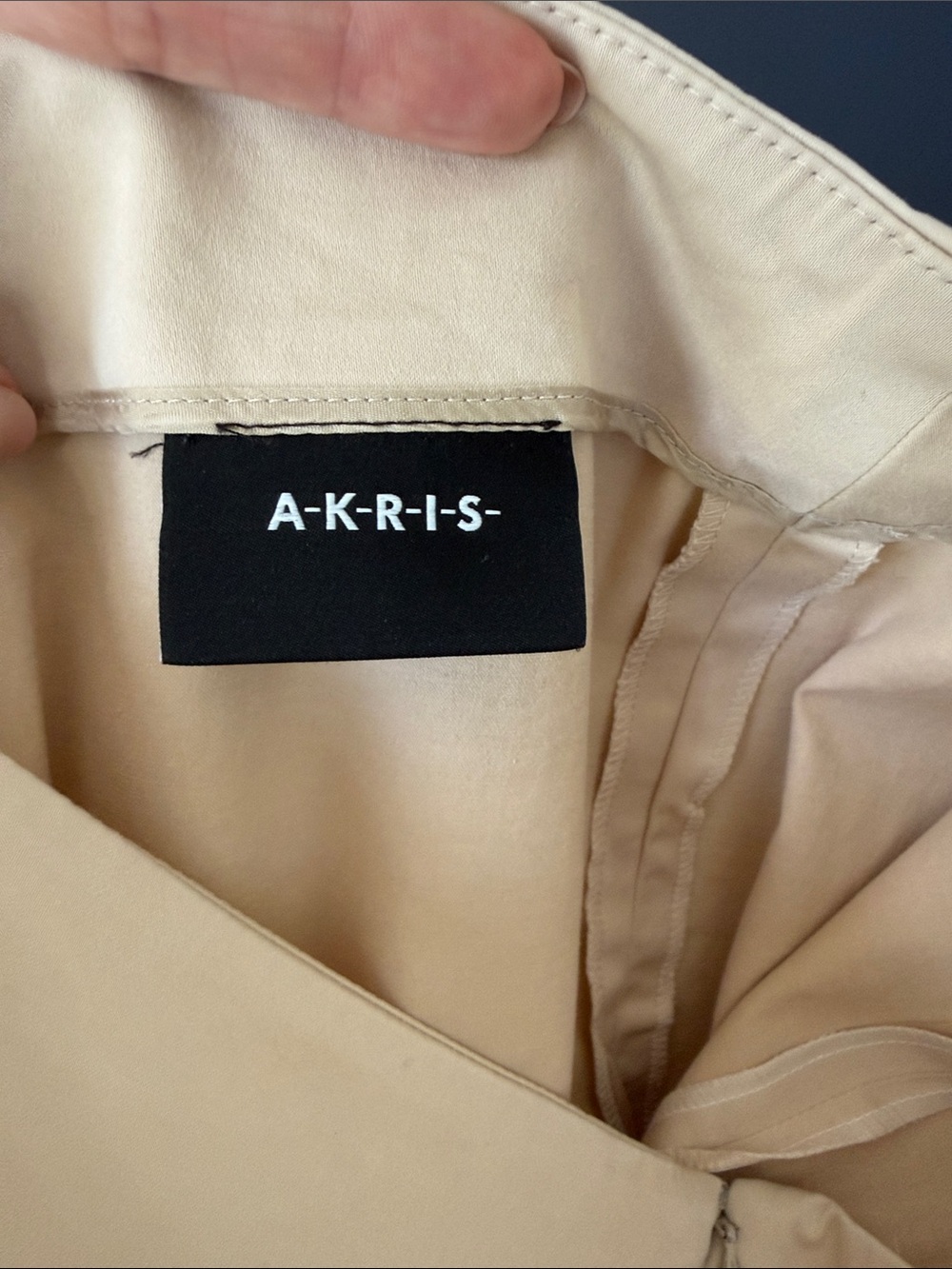 Akris Straight Leg Trousers like new, Runs Small like a Sz 6 - Picture 2 of 7